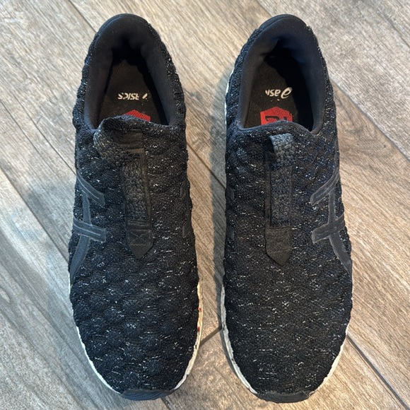 Extremely rare Men’s ASICS lifestyle shoes - Picture 2 of 8